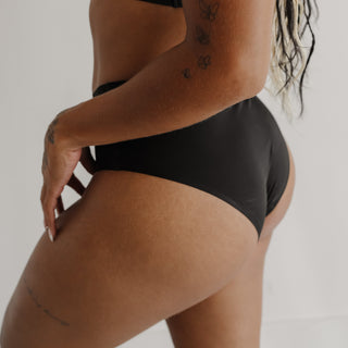 The High Waisted Bikini: Medium Flow
