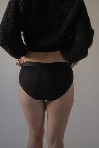 The Low Rise Brief: Medium Flow (Organic Cotton)